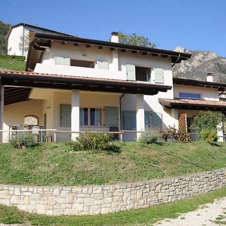 Villetta 56 Blu Yellow And Red Lake View Garden Private Parking By Garda Domus Mea Tremosine Extérieur photo