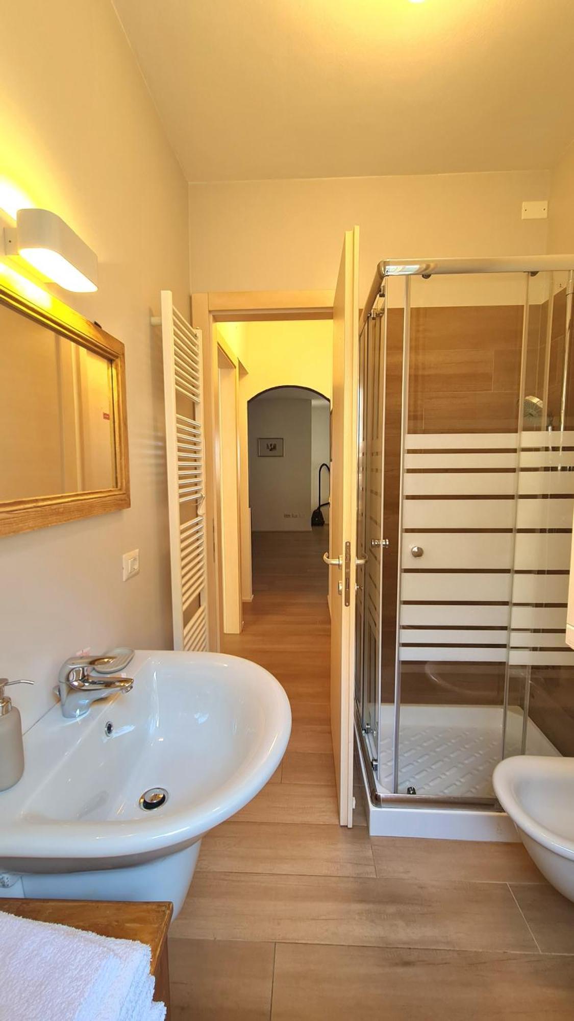 Villetta 56 Blu Yellow And Red Lake View Garden Private Parking By Garda Domus Mea Tremosine Extérieur photo