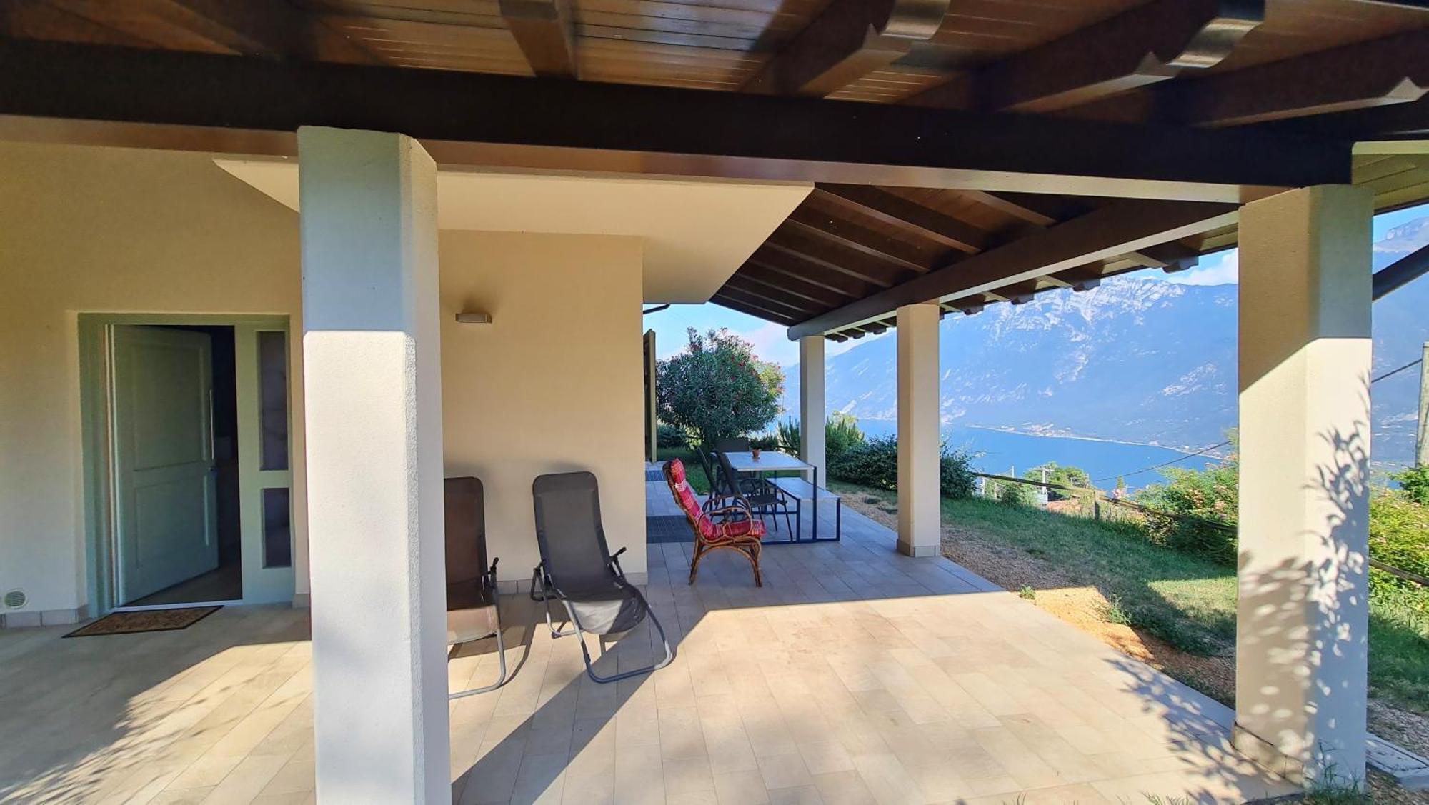 Villetta 56 Blu Yellow And Red Lake View Garden Private Parking By Garda Domus Mea Tremosine Extérieur photo