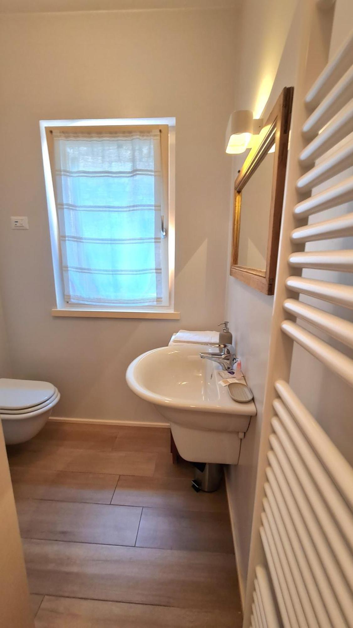 Villetta 56 Blu Yellow And Red Lake View Garden Private Parking By Garda Domus Mea Tremosine Extérieur photo