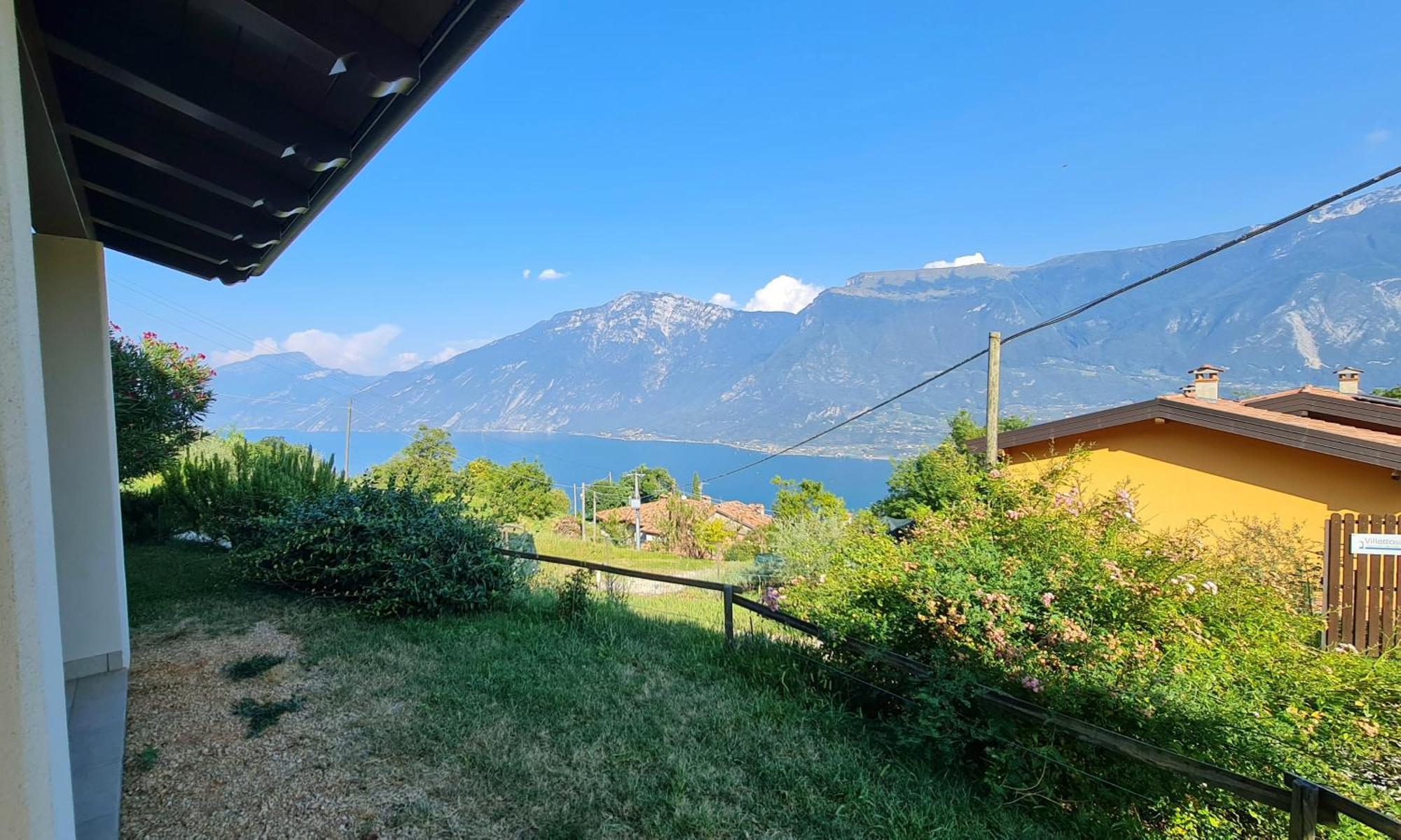 Villetta 56 Blu Yellow And Red Lake View Garden Private Parking By Garda Domus Mea Tremosine Extérieur photo